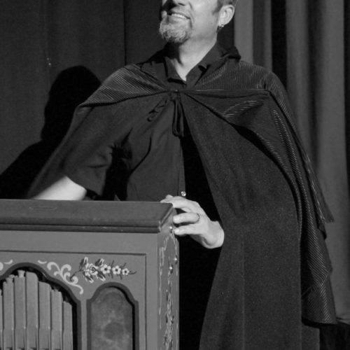 23334149_978599582280966_6712277018153992911_o